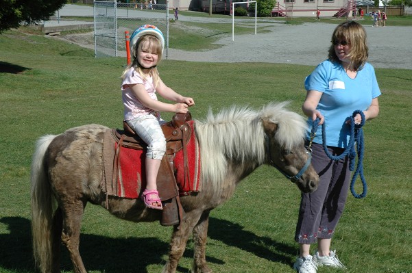 Tia on Pony