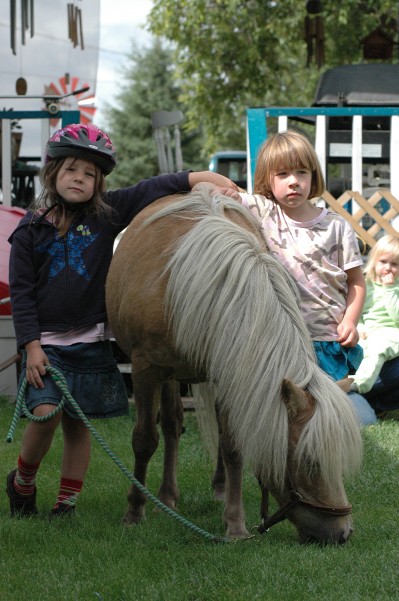 Jessica, Jenna and Pony